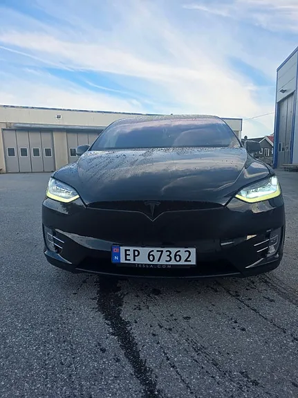 Tesla Model X 2018 photo 4