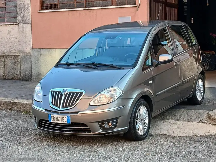 Lancia Musa 2010 photo 3