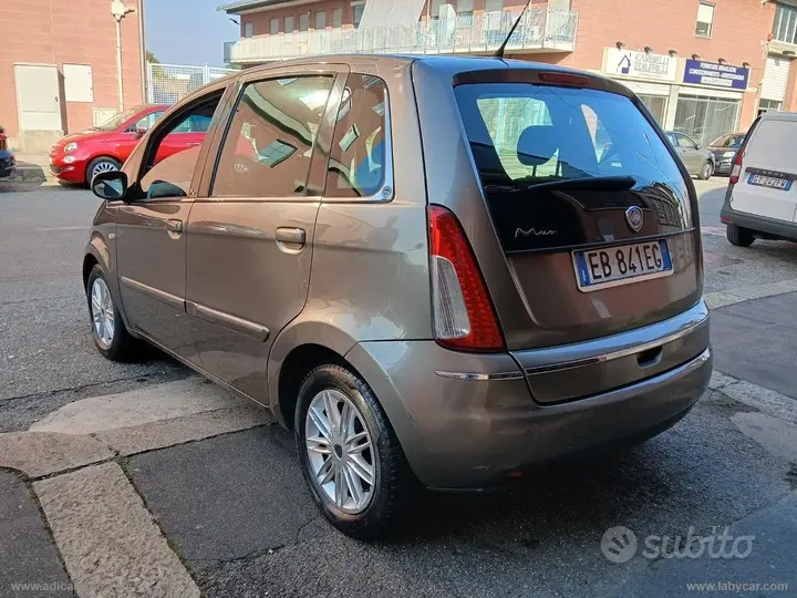 Lancia Musa 2010 photo 4