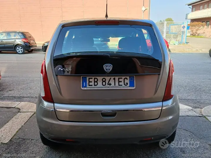 Lancia Musa 2010 photo 5