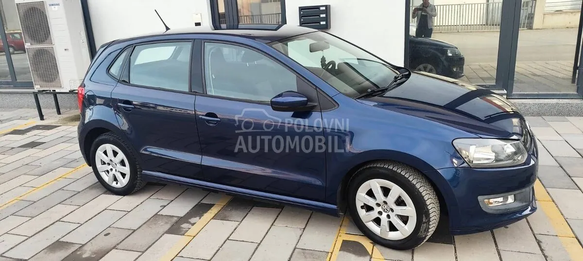 Volkswagen Polo 2010 photo 2