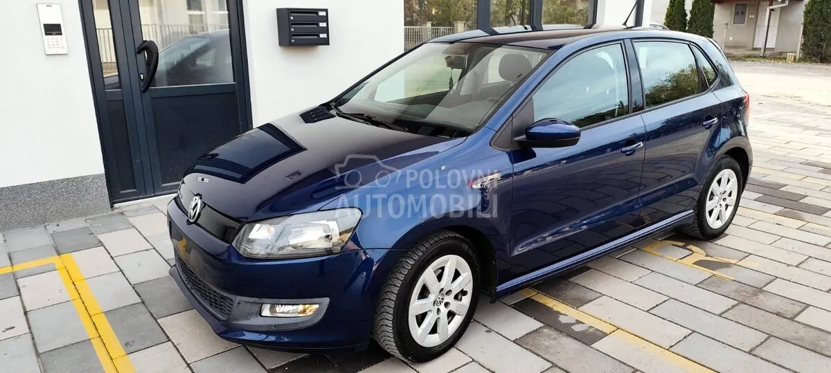 Volkswagen Polo 2010 photo 4