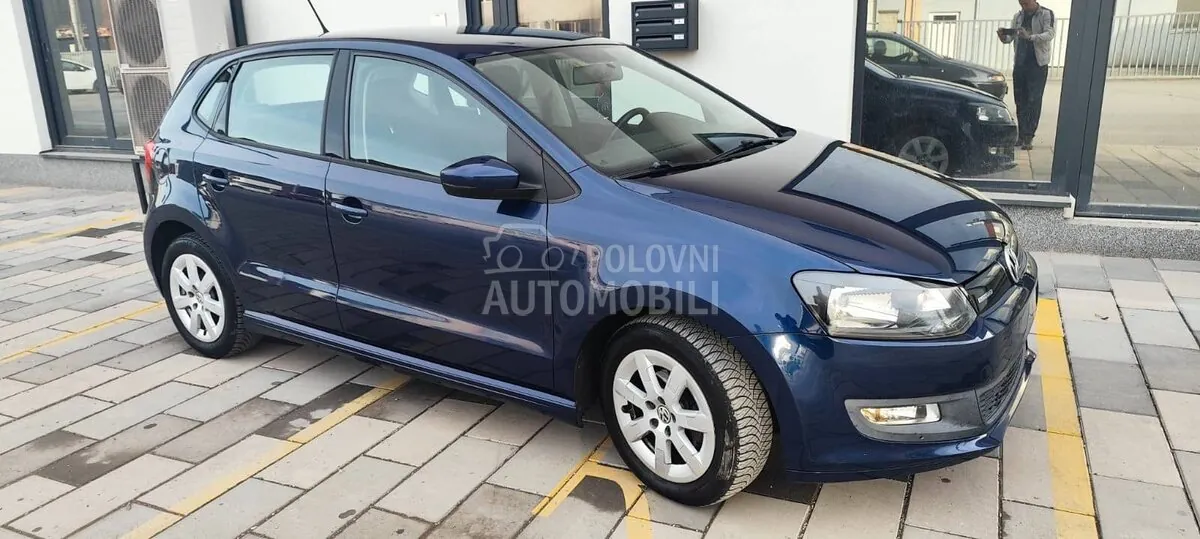 Volkswagen Polo 2010 photo 3