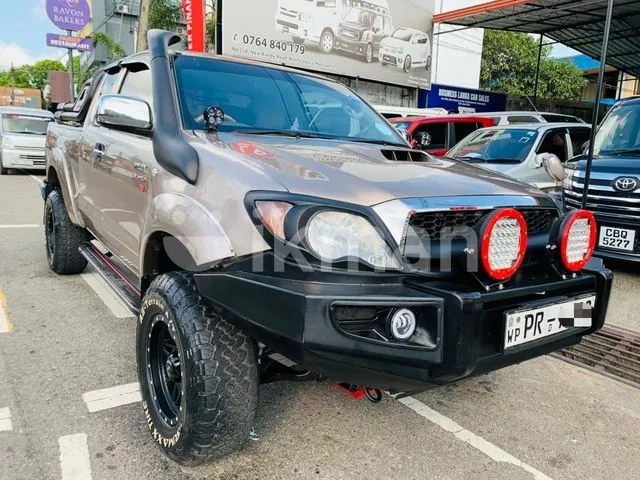 Toyota Hilux 2010 photo 2