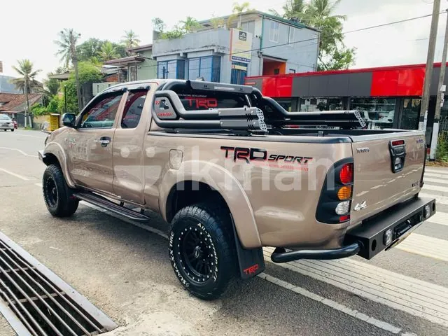 Toyota Hilux 2010 photo 4