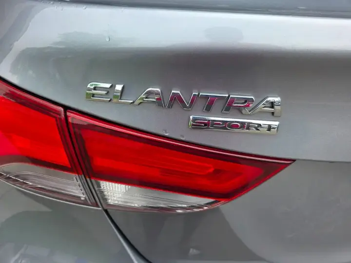 Hyundai Elantra 2016 photo 4