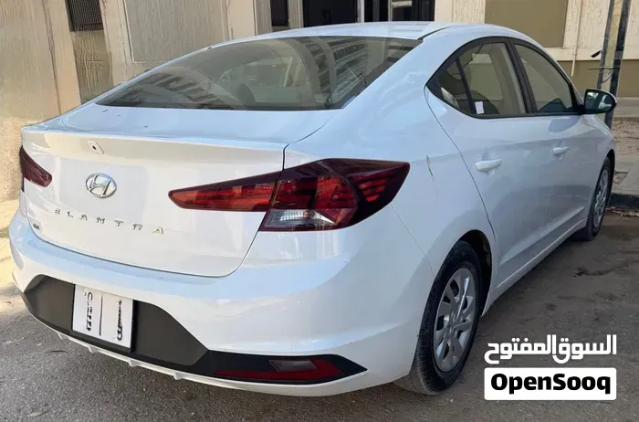Hyundai Elantra 2020 photo 2