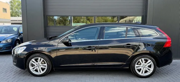 Volvo V60 2013 photo 3