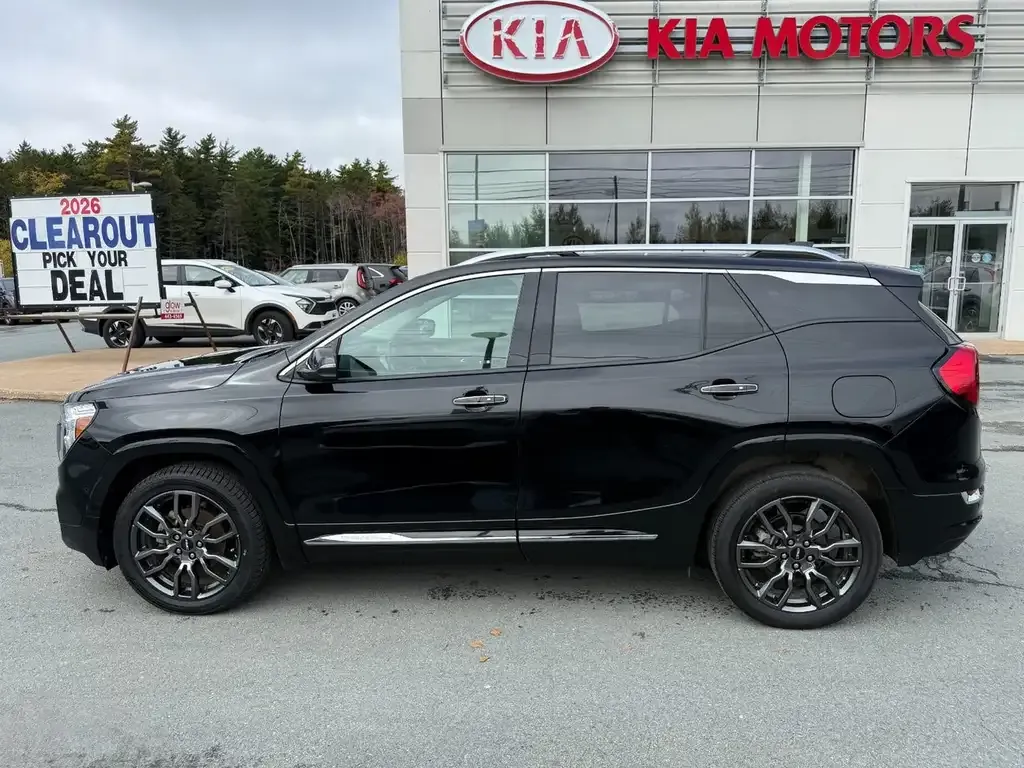 GMC Terrain 2023 photo 3