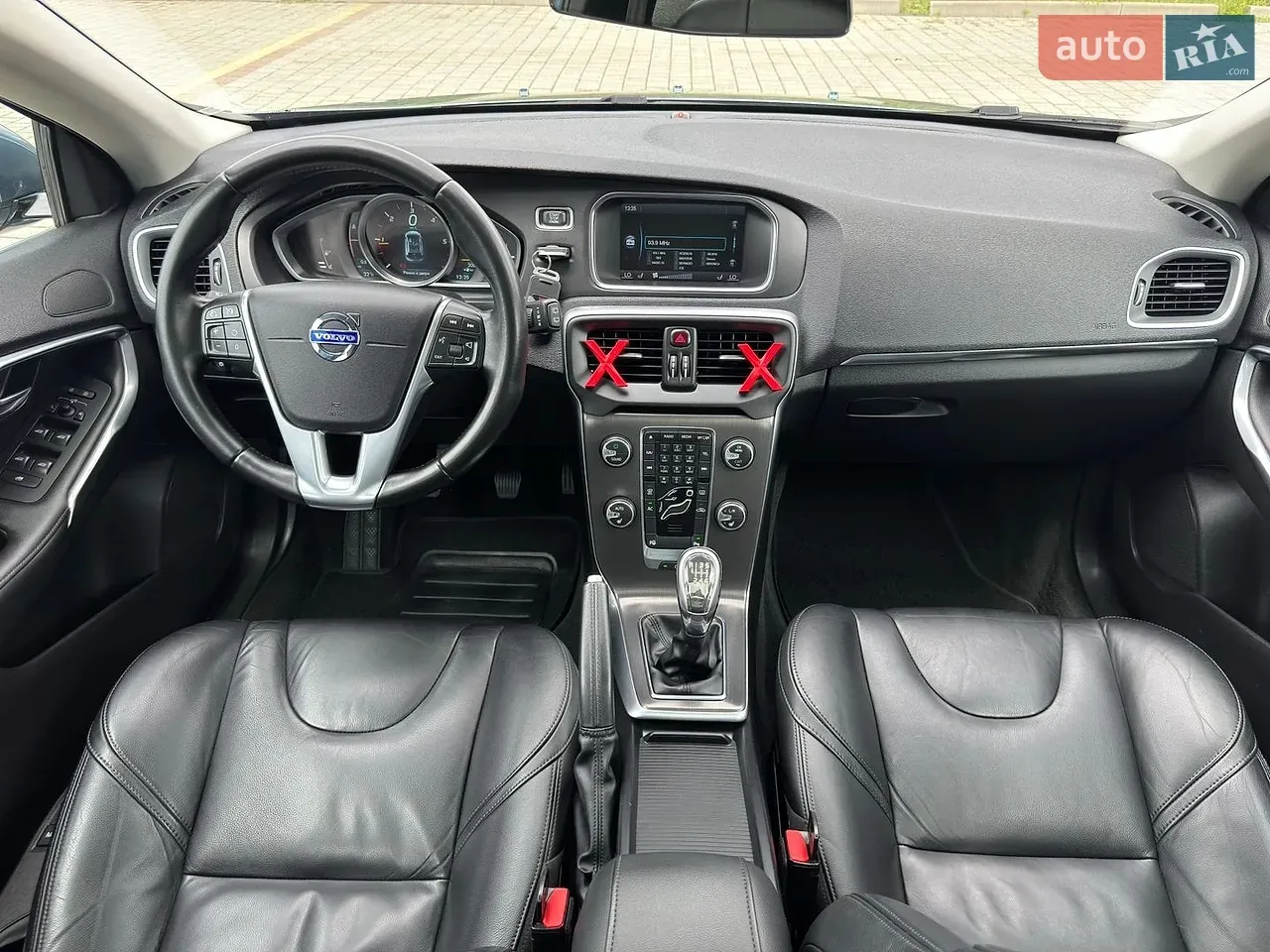 Volvo V40 2014 photo 4