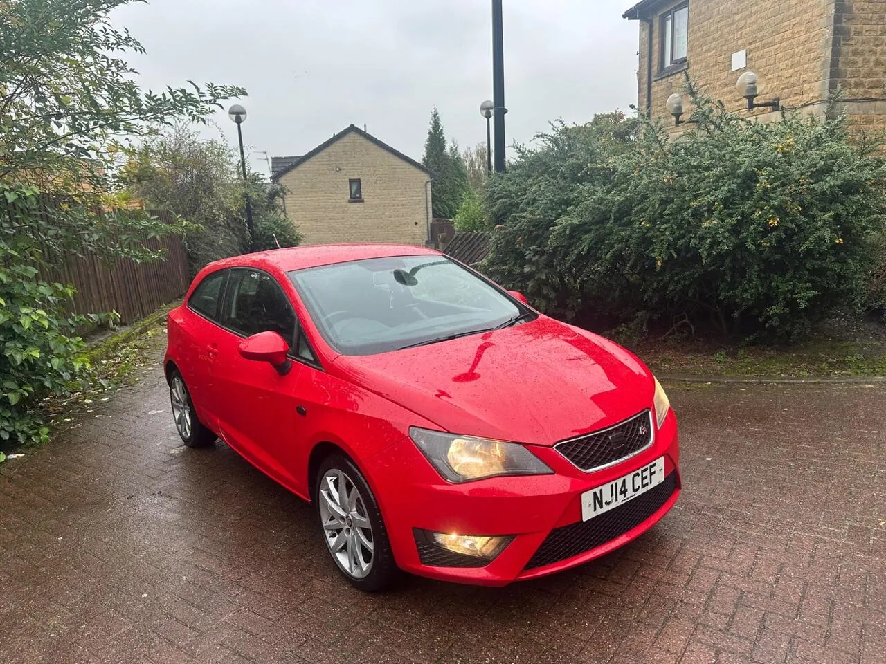Seat Ibiza 2014 photo 2