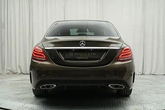 Mercedes-Benz C200 2017 photo 4