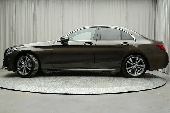 Mercedes-Benz C200 2017 photo 2