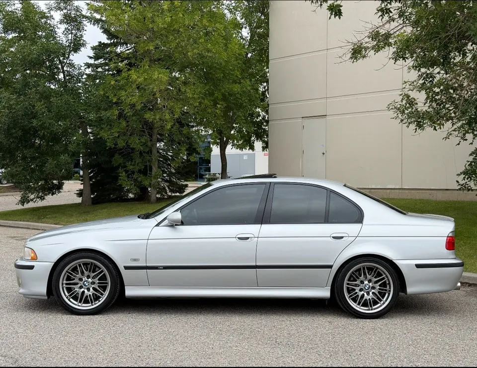 BMW 5Series 2000 photo 2