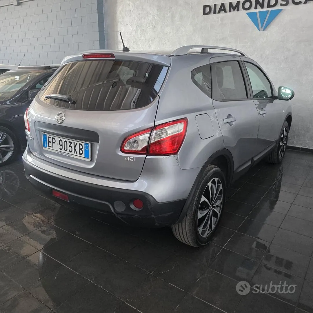 Nissan Qashqai 2012 photo 5
