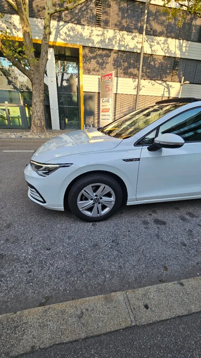 Volkswagen Golf 2022 photo 3