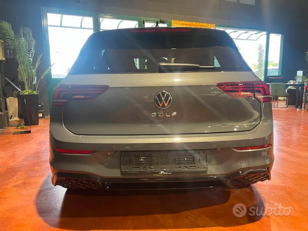 Volkswagen Golf 2025 photo 4