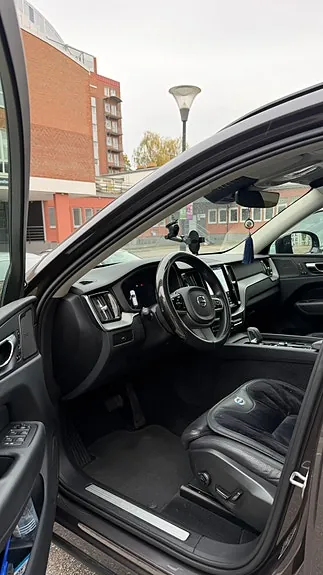 Volvo Xc60 2023 photo 3