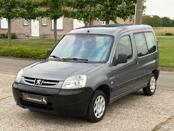 Peugeot Partner 2009 photo 2