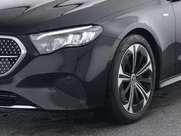 Mercedes-Benz E-Class 2025 photo 3