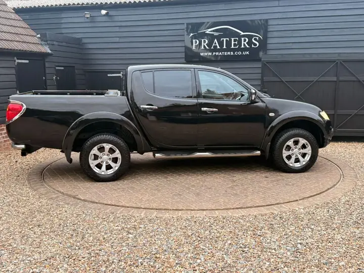 Mitsubishi L200 2014 photo 5