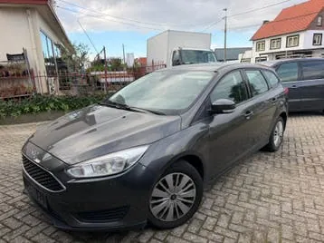 Ford Focus 2018 photo 2
