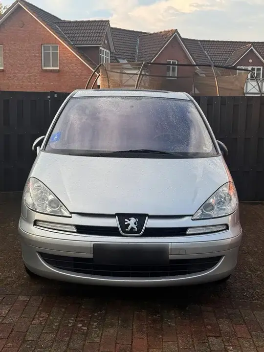 Peugeot 807