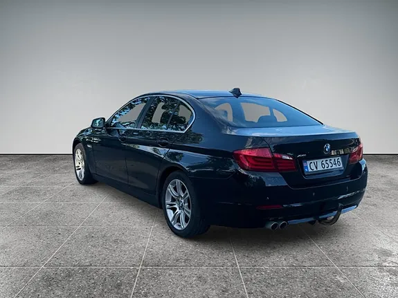 BMW 5 Series 2012 photo 2