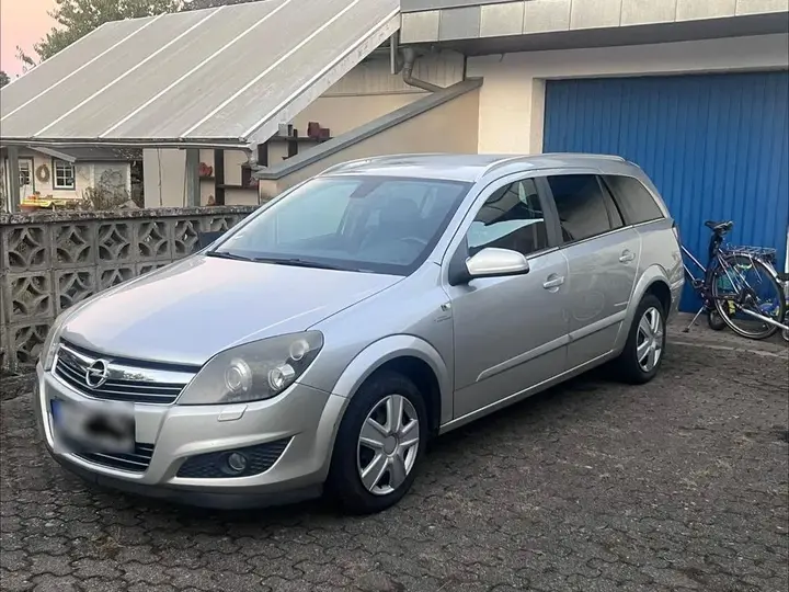 Opel Astra Caravan