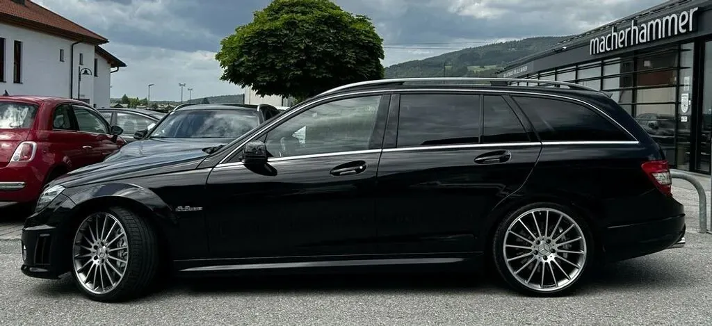 Mercedes-Benz C-Class 2010 photo 2