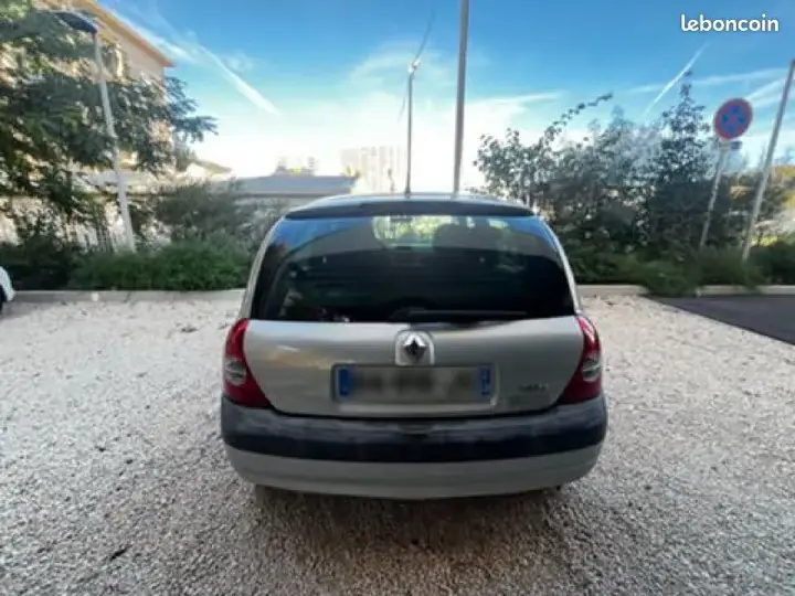 Renault Clio 2004 photo 4