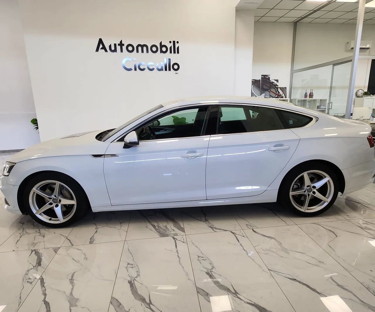 Audi A5 2019 photo 2