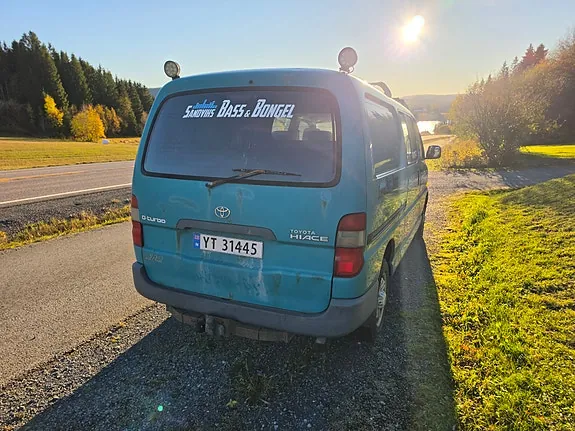 Toyota Hiace 1998 photo 4