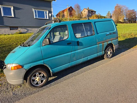 Toyota Hiace 1998 photo 2