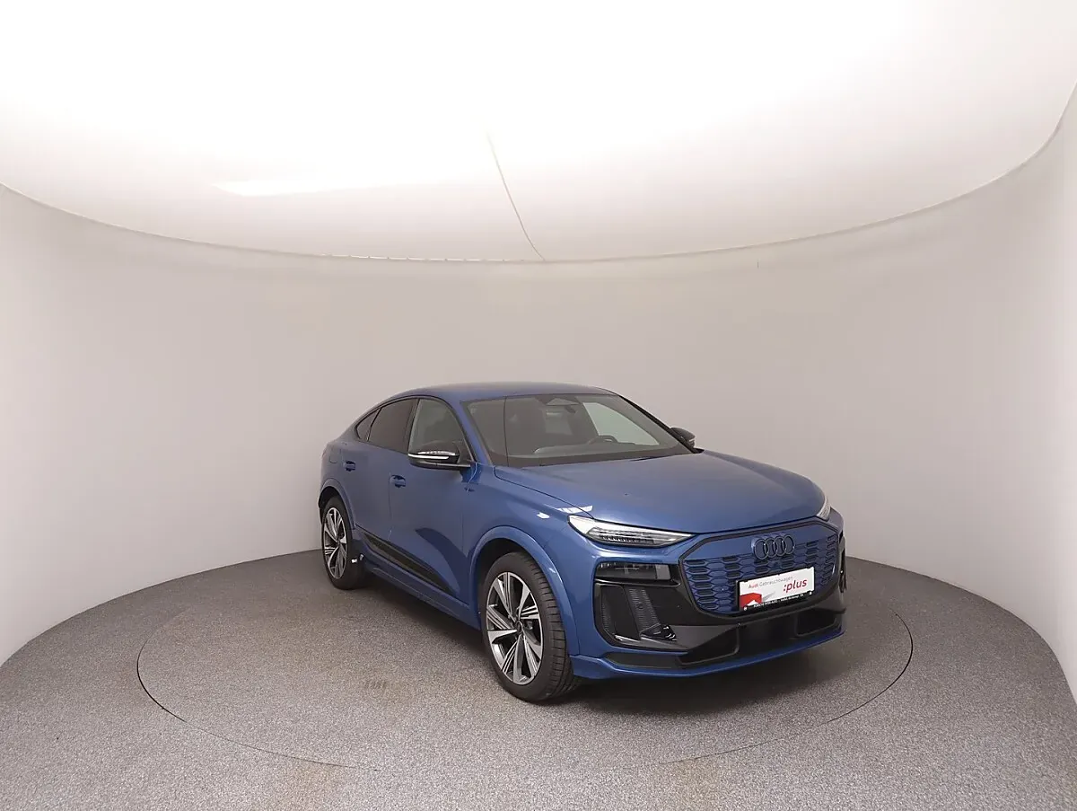 Audi Q6 2025 photo 2