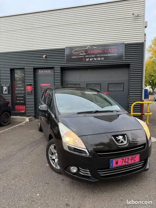 Peugeot 5008