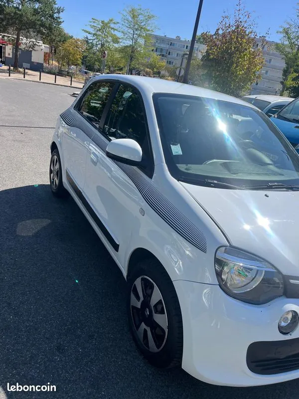 Renault Twingo 2015 photo 2