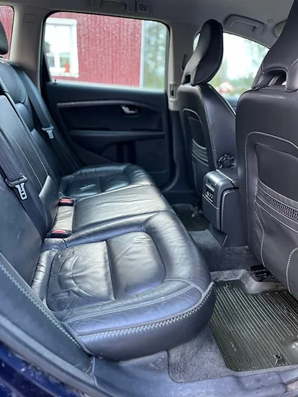 Volvo Xc70 2012 photo 2