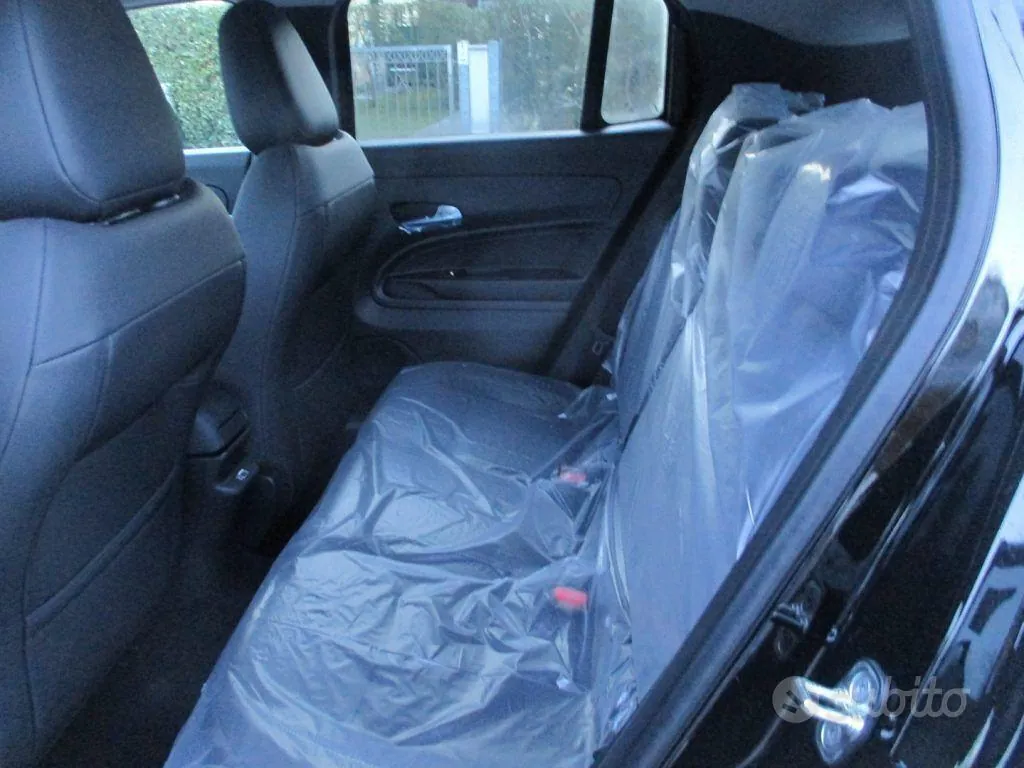Jeep Avenger 2025 photo 5