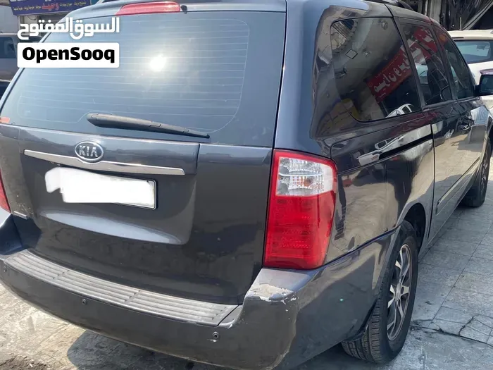Kia Carnival 2014 photo 4