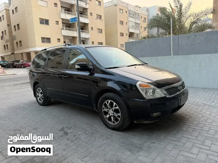 Kia Carnival 2014 photo 5