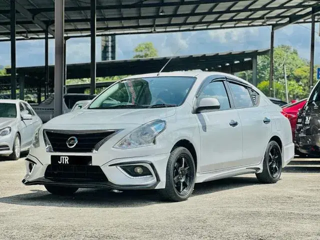 Nissan Almera