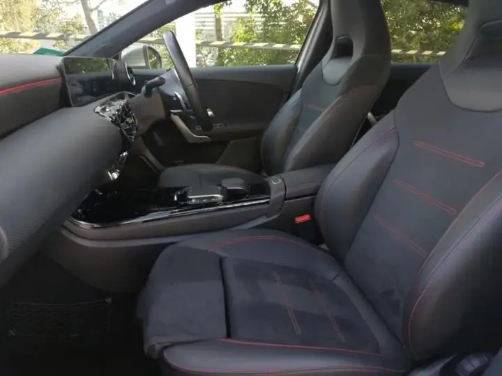 Mercedes-Benz A-Class 2020 photo 5