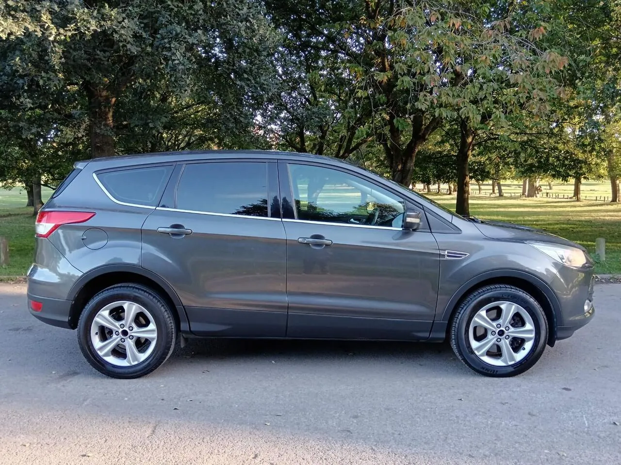 Ford Kuga 2015 photo 4