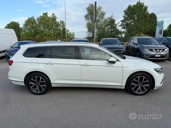 Volkswagen Passat 2021 photo 5