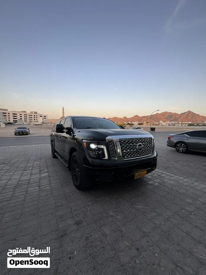 Nissan Titan