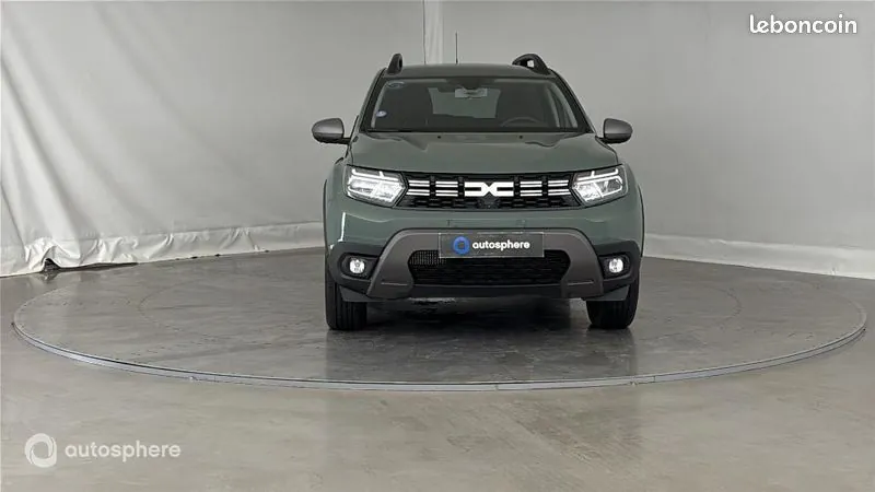 Dacia Duster 2023 photo 2