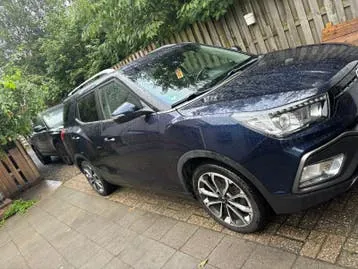 KG Mobility Xlv
