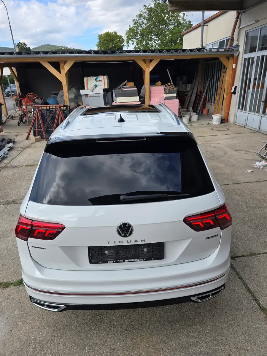 Volkswagen Tiguan 2022 photo 2