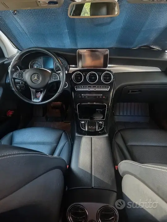 Mercedes-Benz Glc 2016 photo 4